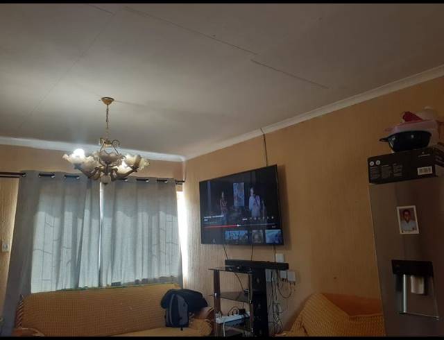 3 BEDROOM HOUSE FOR SALE IN GAKGAPANE